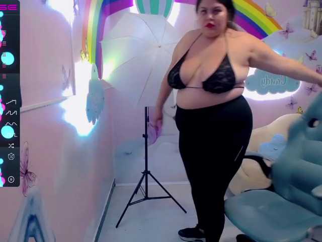 Ringhäälingupildid KindomTits