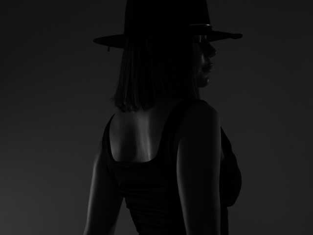 Profiili foto kira-rodriguez