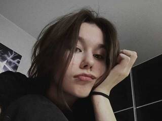 Erootiline videovestlus KiraTwinkie