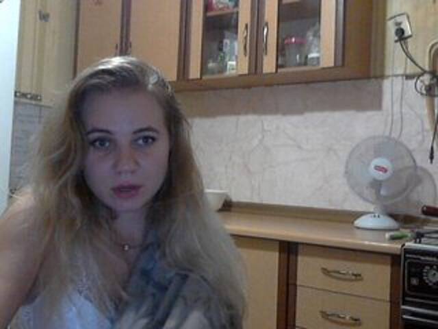 Ringhäälingupildid KittenLedy