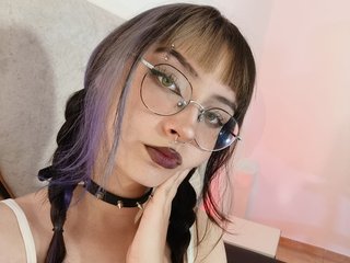 Erootiline videovestlus kittydoll-tay