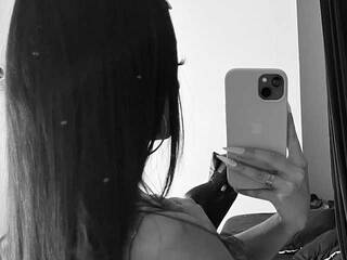 Erootiline videovestlus kittymonet