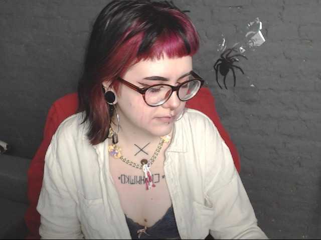 Ringhäälingupildid KittyWendy