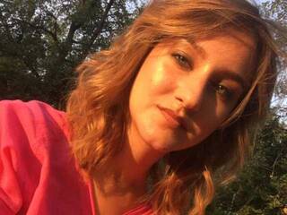 Erootiline videovestlus KleoManson