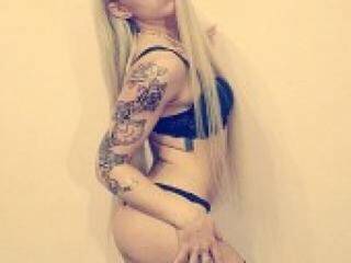 Erootiline videovestlus kuklaavodka