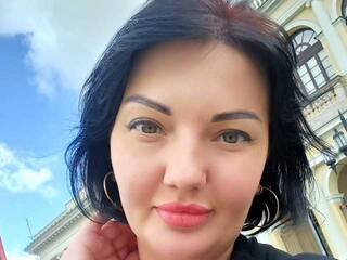 Erootiline videovestlus LadyBoomWild