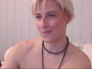 Fotod LadyyMurena Hello guys!Show tits here for 30 tok,hairy pink pussy for 50,all naked -90,hot show in pvt or in group or in pvt