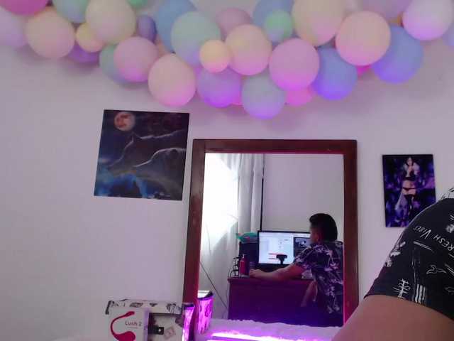 Ringhäälingupildid lanacurl18