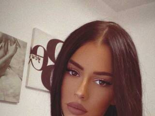 Erootiline videovestlus LaraShaw