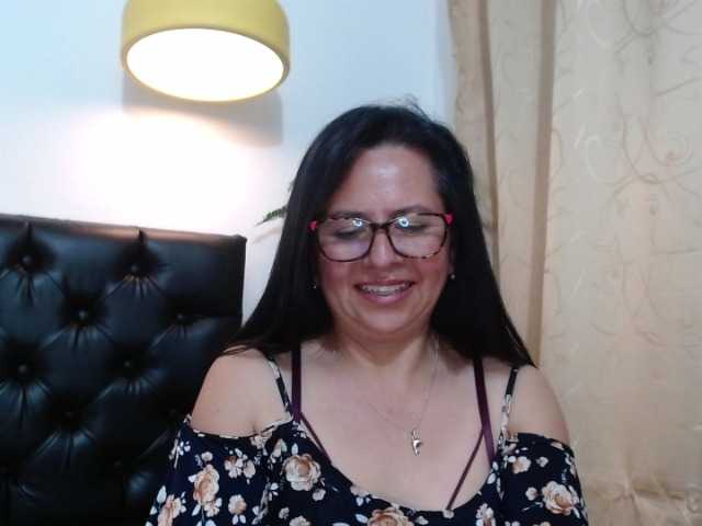 Ringhäälingupildid LaurenMature