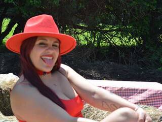 Erootiline videovestlus LaylaAlabi