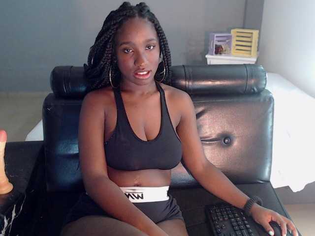 Fotod LeslySmith ♥♥hey guys /// we started a week full of pleasure // goal: fill my cum pussy to moan your name + a full fucked that you will not forget // #LATINA #EBONY #Lovense #toy #Hot #Bigass #Bigtets♥♥