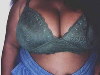 Erootiline videovestlus lilahfaye