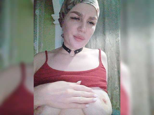 Fotod Liliannea I'm raising money for treatment. Every token counts! Tokens only in the general chat. All naked and sexy games only in private. Loved vibrations 15,21,55! 101 CURRENT IS THE STRONGEST VIBRO FOR 30 SECONDS! @remain Treatment