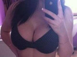 Erootiline videovestlus liliroses