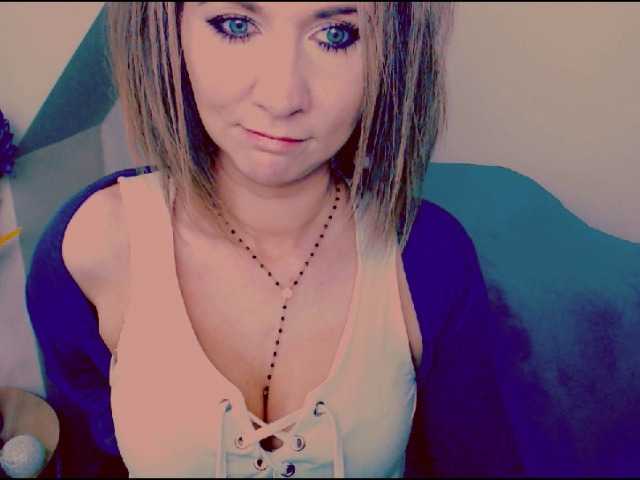 Fotod Lilly666 hey guys, if ur able to have fun and wanna play with me- here i am. i view cams for 40, to get preview of my body is 50