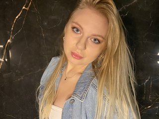 Erootiline videovestlus LilyHotty