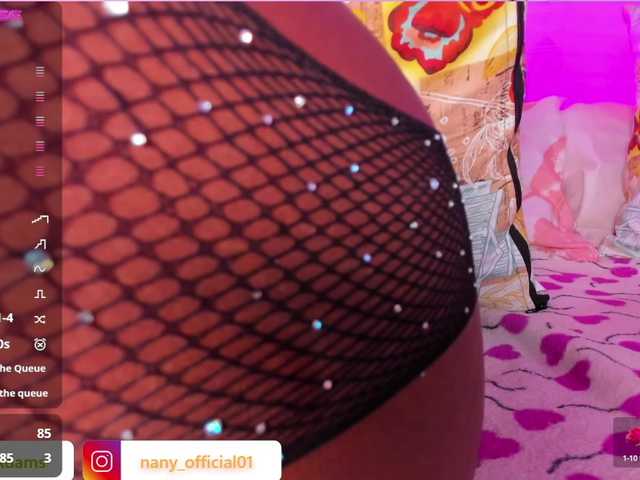 Fotod LinsyAdams GOAL:SQUIRT FOUNTAIN 2 TIMESmake me scream and squirt a lot and give u all my juicies! @total pvt recording free in complete pvt ♥ @sofar @remain