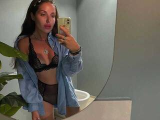 Erootiline videovestlus LisaAlbarn