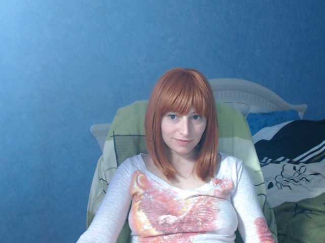 Fotod LisaSweet23 hi boys welcome to my room to chat and for hot body to see naked in private))