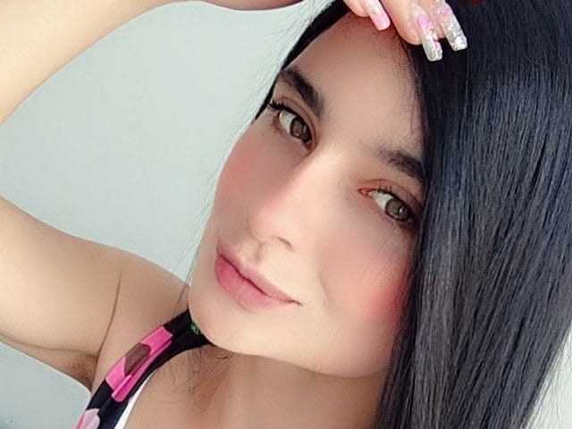 Profiili foto littleemma-777