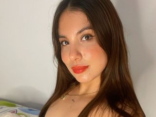 Erootiline videovestlus littleshydoll