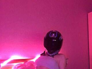 Erootiline videovestlus LiyaHell