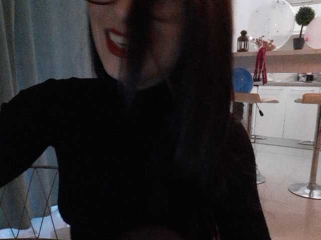 Ringhäälingupildid LizzyRoy