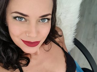 Erootiline videovestlus llarafoxx