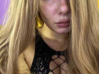 Erootiline videovestlus Lost-Mary