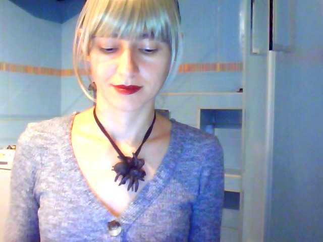 Ringhäälingupildid LovelyBlond