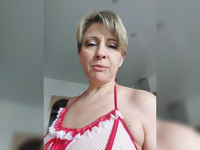 Ringhäälingupildid LoveSuperGerl