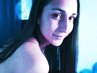 Erootiline videovestlus Lucy-Nova