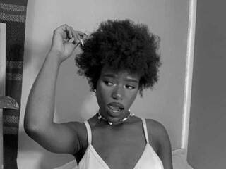 Erootiline videovestlus Lyvtyler