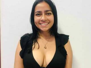 Erootiline videovestlus MaddisonDaniels