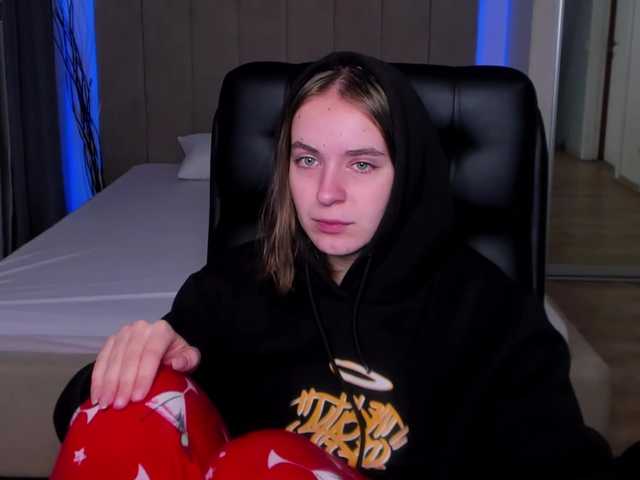 Fotod MaddyMuti GOAL500 TOKENS AND I MADE CUM SHOW