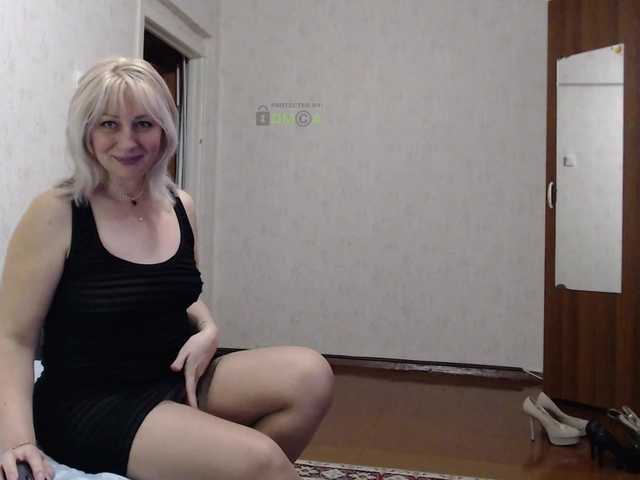 Fotod MadinaLyubava hello! I do not undress in chat, spy, private - only in underwear, there is no full private, I do not fuck with a dildo, I do not undress completely, I do not show my face in personalrequests without tokens - banI'll kick the silent one out