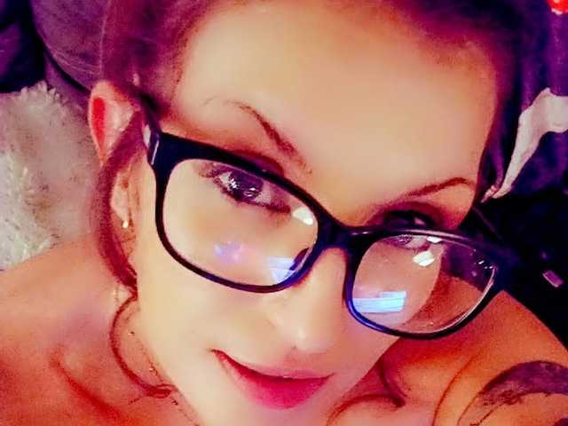 Profiili foto MaeLovelyOne