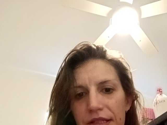 Ringhäälingupildid MaeLovelyOne