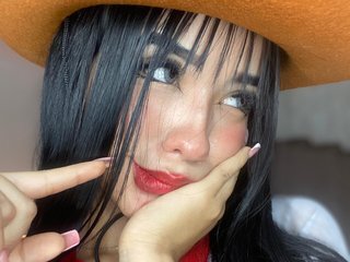 Erootiline videovestlus MaeMiller