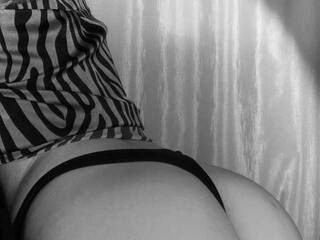 Erootiline videovestlus mamamilfa