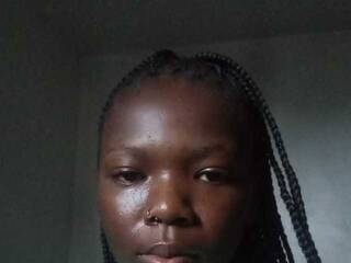 Erootiline videovestlus Mamsy-1