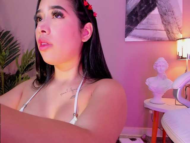 Fotod ManuelaFranco Your tongue will make me have a delicious vibe⭐ Fuckme at goal @remain ♥ @PVT Open ♥