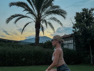 Erootiline videovestlus Manymoney1