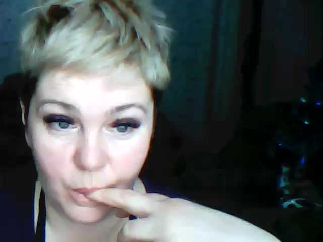 Ringhäälingupildid MarieFoxy