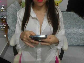 Erootiline videovestlus MariidolAsian