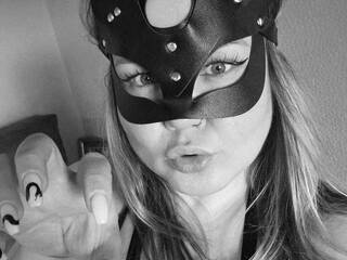 Erootiline videovestlus MariKyri