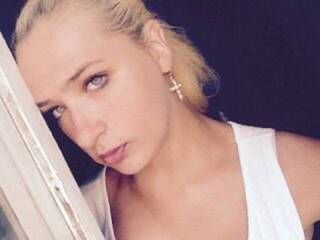 Erootiline videovestlus MarinaaBlond