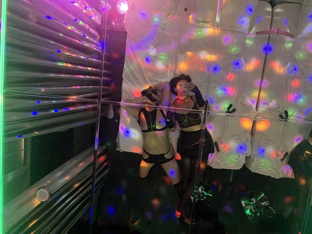 Profiili foto ShowTwins