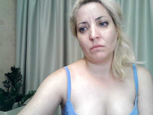 Fotod mariska-kiska look at camera 25, show nipple 20, show breast 40, open pussy 50, open ass 70, undress and show my holes 100 tokens